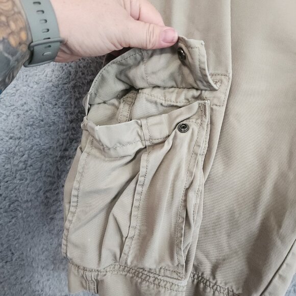 Levi's Mens Shorts Size 36 Cargo Distressed Worn 100% Cotton Beige Y2K - Picture 3 of 12